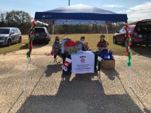 Dothan Housing Participates in "Saddle up Santa" Wiregrass