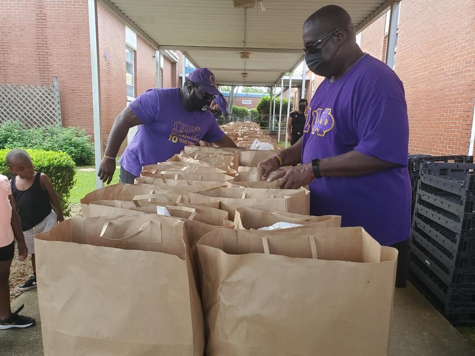 Dothan Housing partners with local nonprofit, attorney to distribute more than 1,300 meals